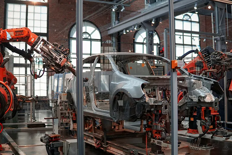 An auto manufacturing plant that uses fidelity bonds in Bowling Green